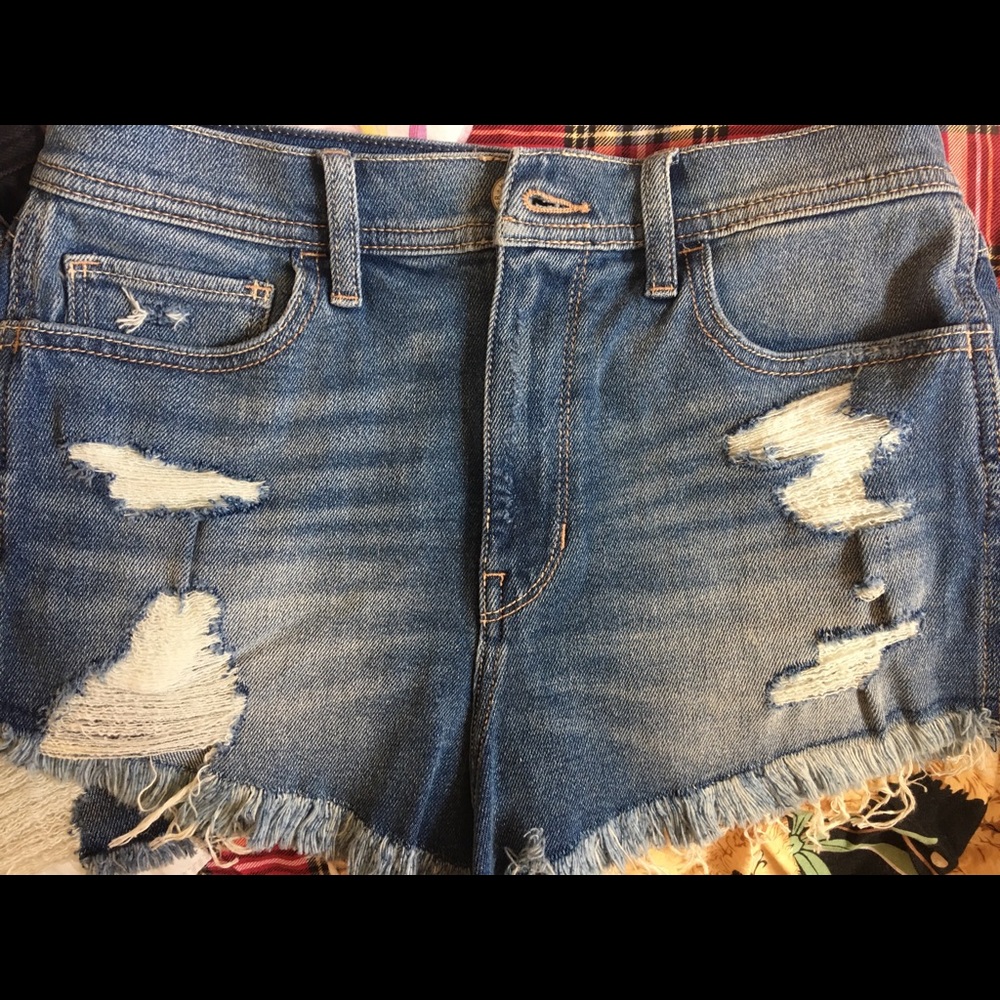 Hollister High Rise Vintage Shorts